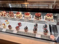 -花花卷卷·鲜食蛋糕(静安久光百货店)