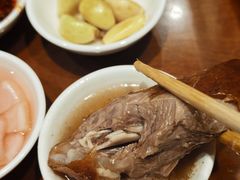 -华香鹅快餐店