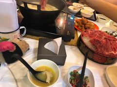 -鲜入围煮花胶鸡海鲜火锅