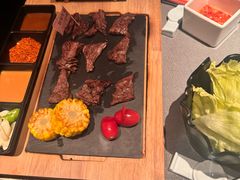 -左庭右院鲜牛肉火锅黑金店(陆家嘴中心店)