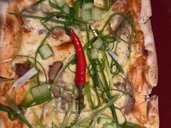 北京烤鸭披萨-JINNS锦时 steak&pizza(浸信会礼拜堂旧址店)