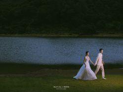 点击看大图 -挪娅婚纱摄影皇家会所