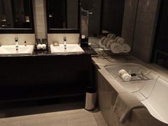 -绿城玫瑰园酒店-遇见19楼餐厅(舟山绿城玫瑰园酒店店)