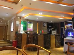 -金色印象·4K影院式足体养生(杨家坪西郊店)