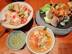 -大头虾越式风味餐厅(光明广场店)