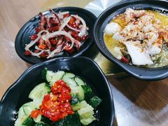 -陈老斯呼尔嗨吃烧烤(科巷店)