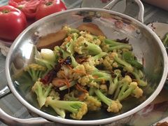 -天天向上素食餐厅(五台山店)