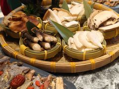 -慢丽江·云南野生菌土鸡锅(西山店)