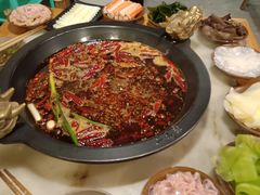 -黄潇洒老火锅(九眼桥宏济巷店)