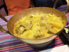 -香巴拉云南餐厅(华莱坞店)