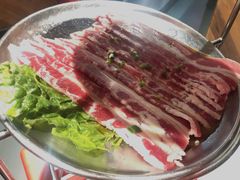 调味牛五花肉-青瓦炭韩潮烤肉(花园道店)