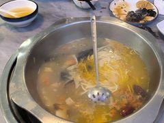 -光头药膳鸡(莱茵小镇店)