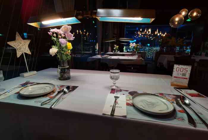 西缘花厨·鲜花西餐厅(运河外滩店)