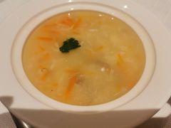 -醉辉皇上海之巅(上海中心大厦店)