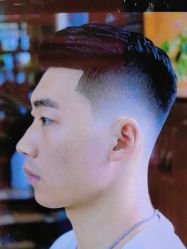 -东方先生国潮男士理发馆