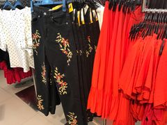 -H&M(鹏欣水游城店)