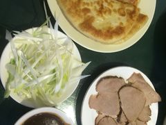 -李连贵酒家熏肉大饼(昆明街店)
