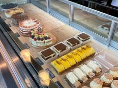 面包甜点陈列柜-麦田工坊(月湖店)