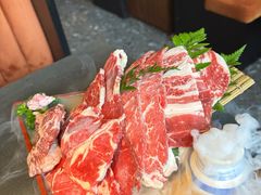 -铭牛烧肉·和牛海鲜自助(高新月牙湖店)