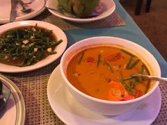 -Pakwan Restaurant & Bar