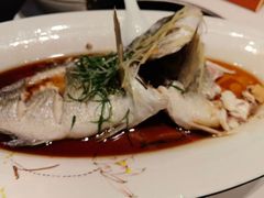 -鑫悦楼煎蟹·16年海鲜大排档