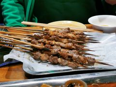 烤羊肉串-马路牙子地桌烤肉(工体店)