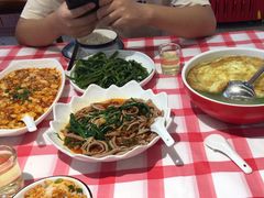 -洪霞餐馆·川菜·鲜货现炒(两江春城店)