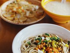 招牌热干面-德泓面馆(颐高店)