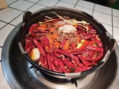 -扎起市井老火锅(乐山总店)