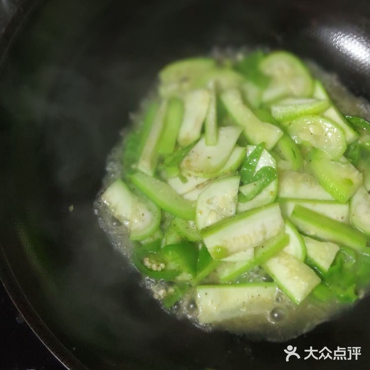 夏日菜品之做个简单炒丝瓜