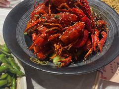 -肥肥虾庄·金牌油焖大虾(首义路店)