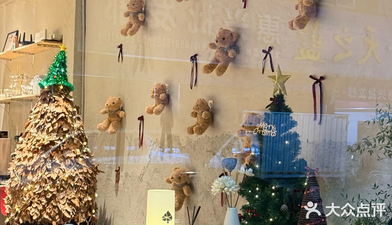 东莞探店｜5G过圣诞🎄这家店枫叶圣诞树太好拍