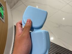 -瑞尔齿科(上海长风大悦城店)