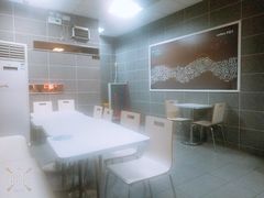 -华莱士·全鸡汉堡(湛江新华店)
