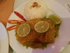 -Lanterns Vietnamese Restaurant