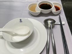 -红鼎豆捞·非遗鲍皇汤火锅(宝丰路店)