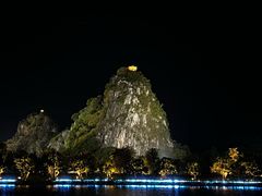 -星湖旅游景区七星岩