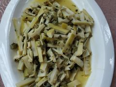 -假日花园主题餐厅