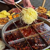 网友没骗我！！！这家社区老火锅真的好好吃🤤