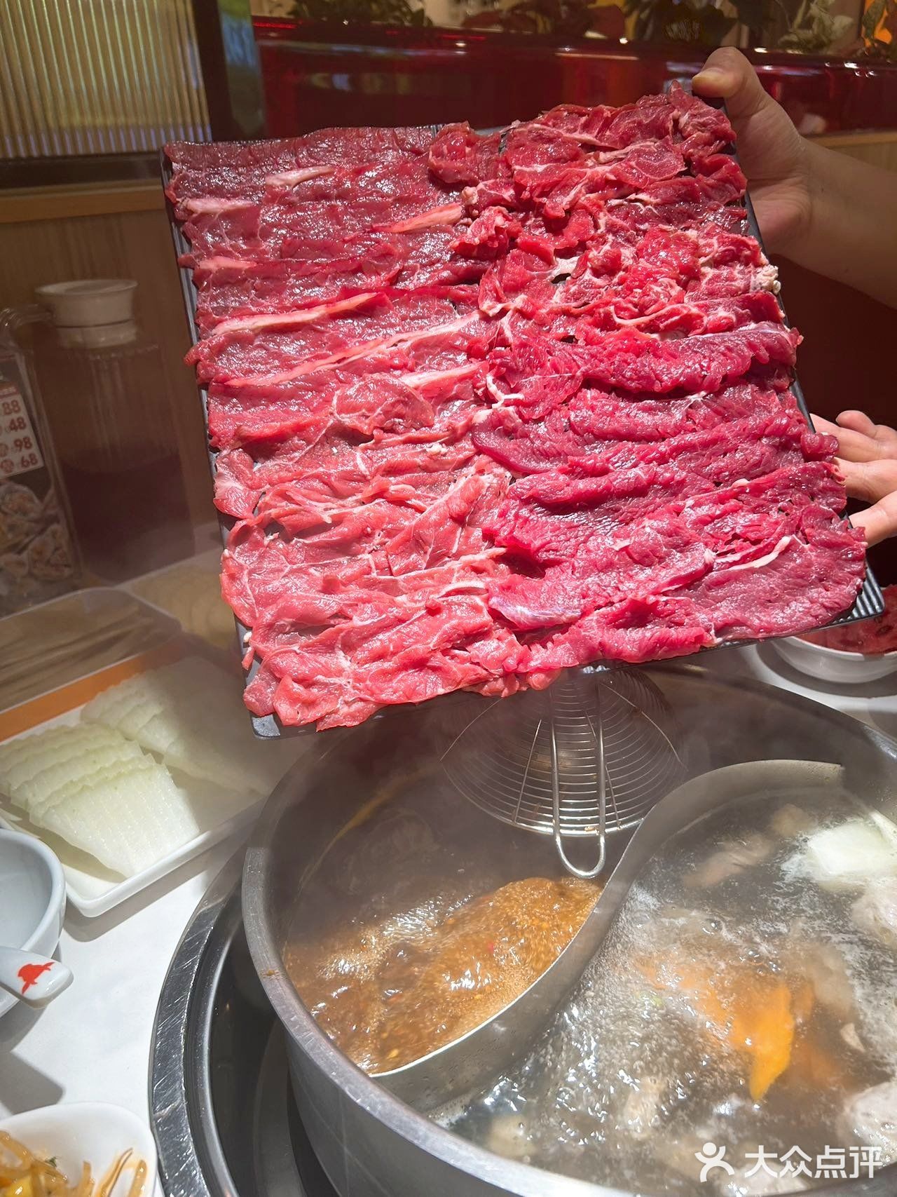 新区难得一见的正宗潮汕牛肉火锅！