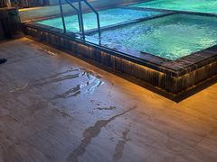 -浅深(世茂滨江精品店)