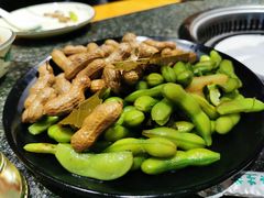 花生拼毛豆-鹤之乡·齐齐哈尔烤肉·非遗(秋涛路店)