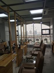 -88潮牌造型烫发·染发