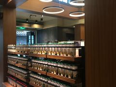 面包甜点陈列柜-星巴克臻选(成都宽窄巷子店)