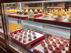 -松山湖凯悦酒店·Café自助餐厅·周末火舞秀表演
