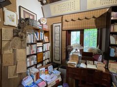 -荒岛书店(黄县路店)