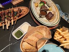 -DEEP·深美式餐吧(五棵松华熙LIVE店)