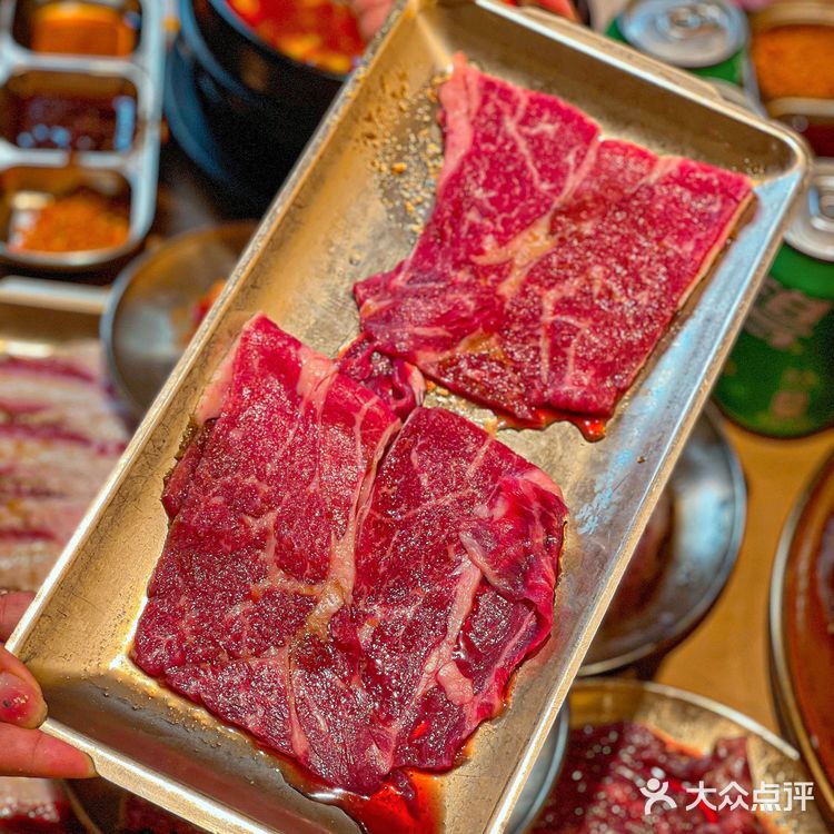 排队3小时也要吃的泥炉烤肉！
