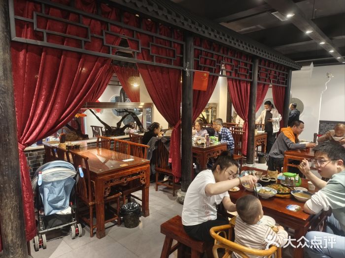 味窑餐厅大堂图片