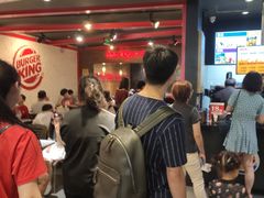等位区-汉堡王(上海虹口龙之梦)
